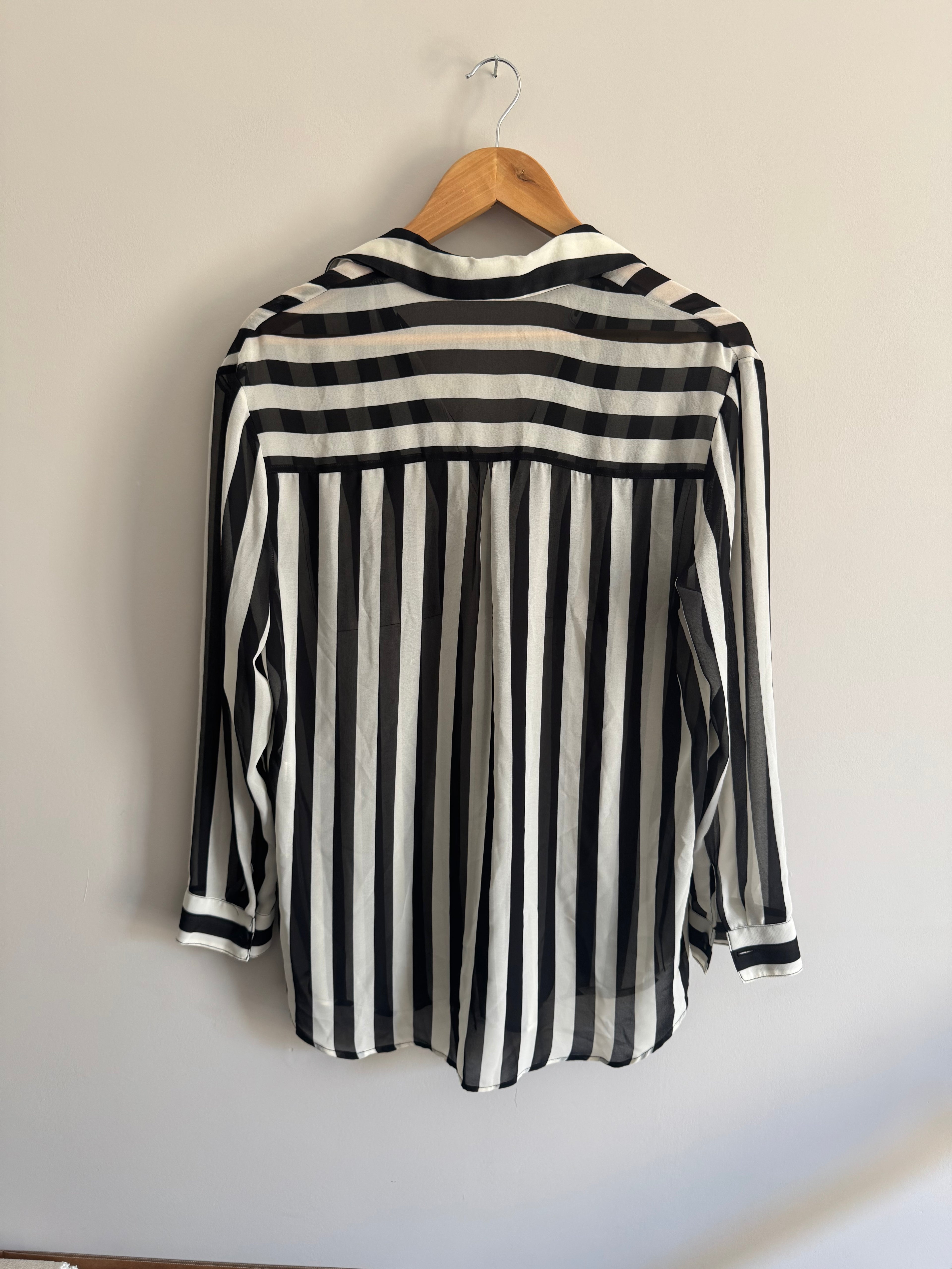 BERSHKA STRIPED SHIRT - XS