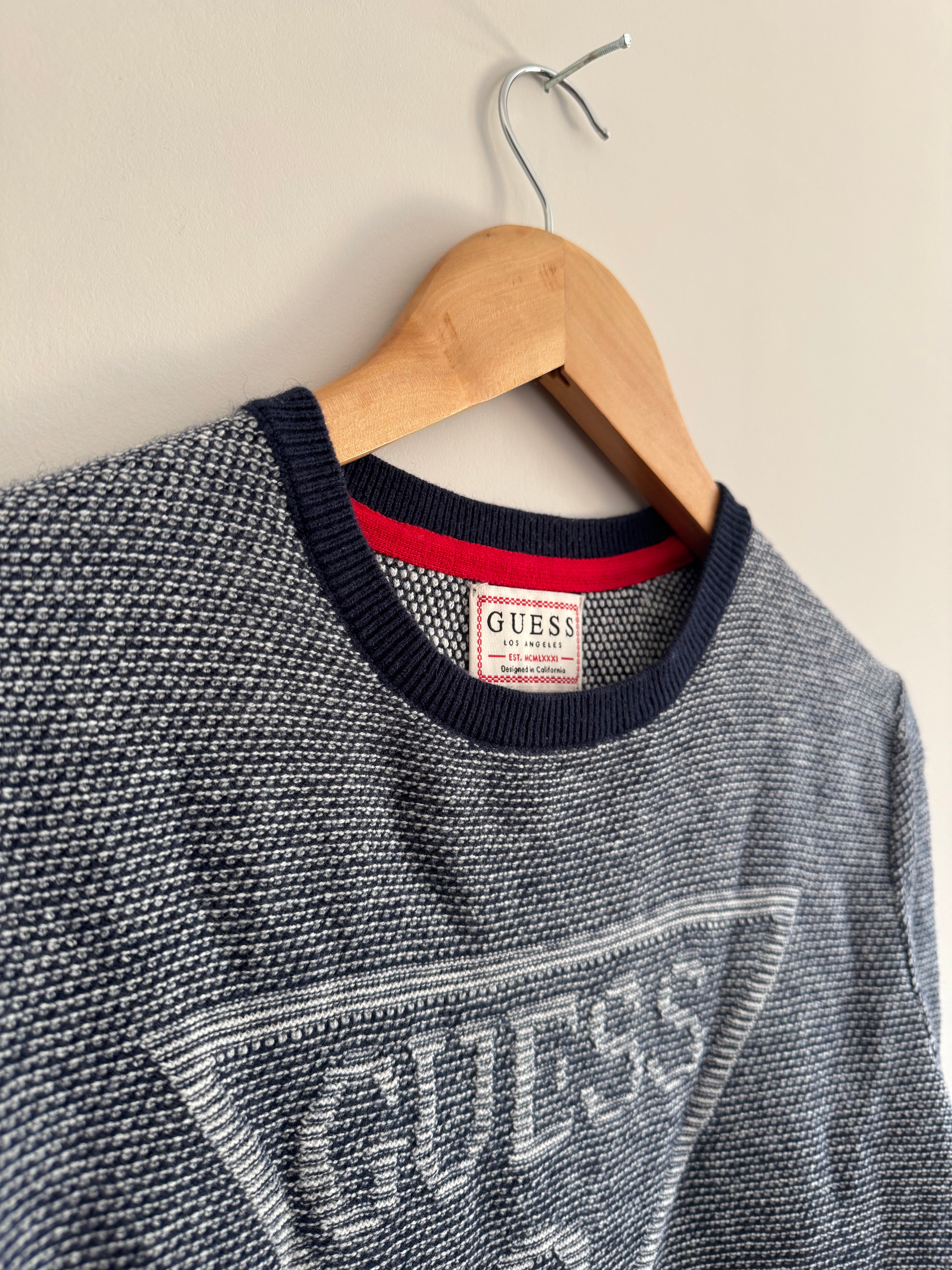 GUESS LOS ANGELES WOMEN’S KNIT SWEATER - S