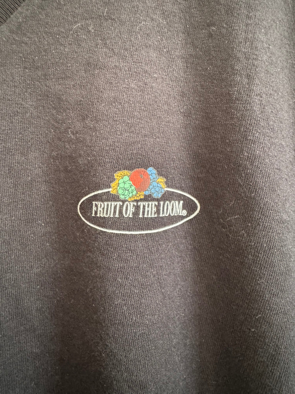 FRUIT OF THE LOOM BLACK TEE - M