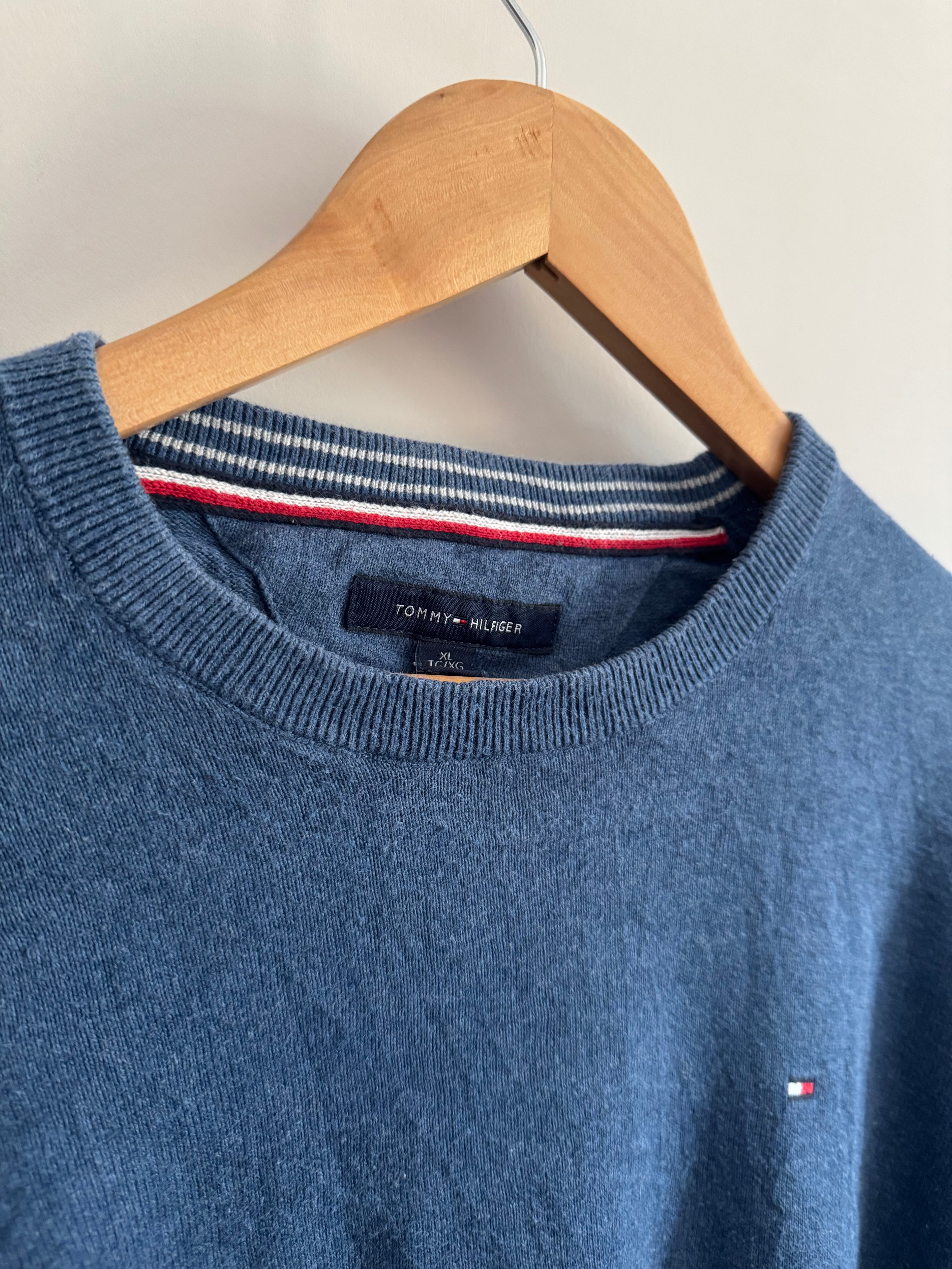 TOMMY HILFIGER BLUE CREWNECK SWEATER - XL