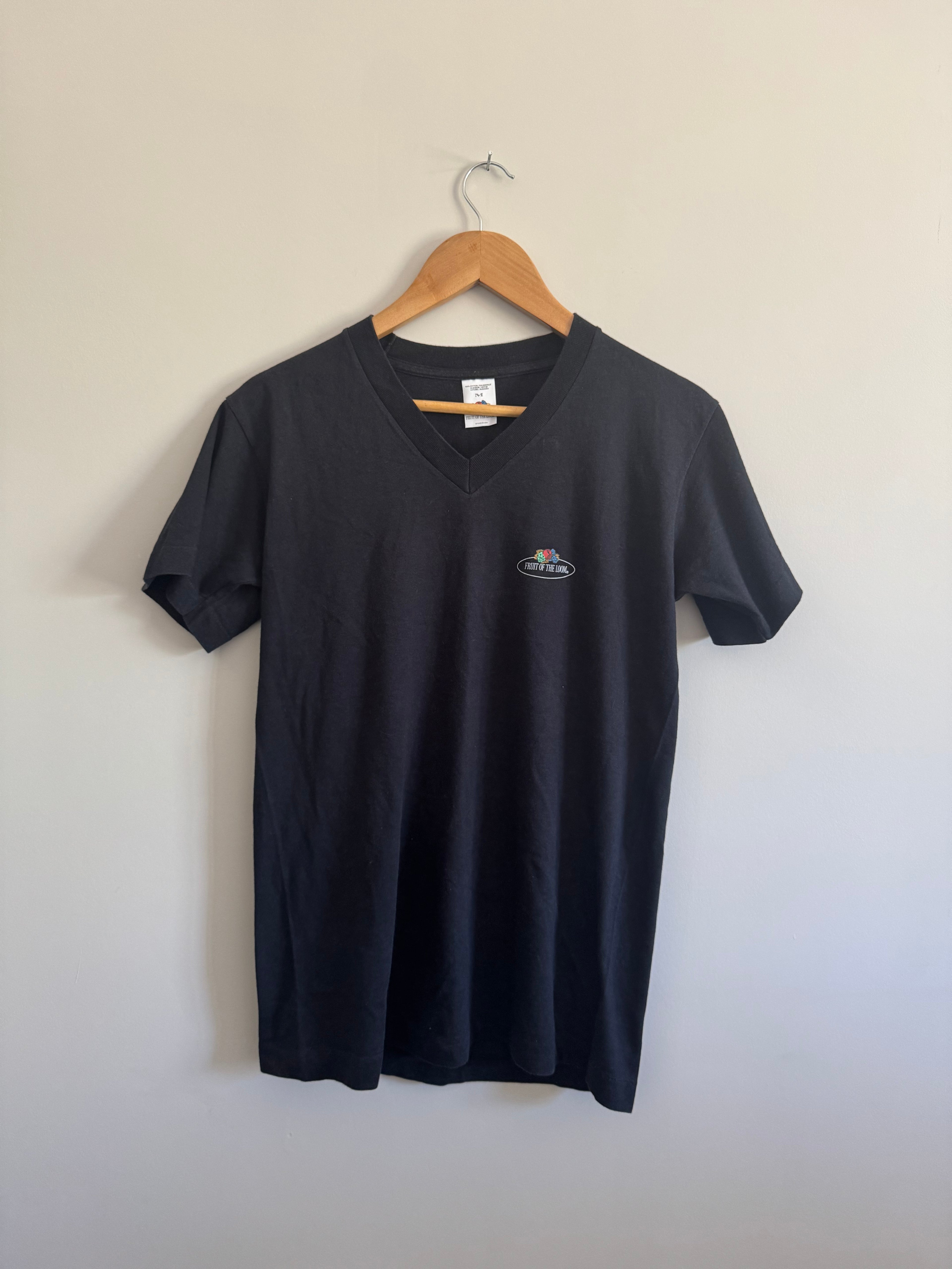 FRUIT OF THE LOOM BLACK TEE - M