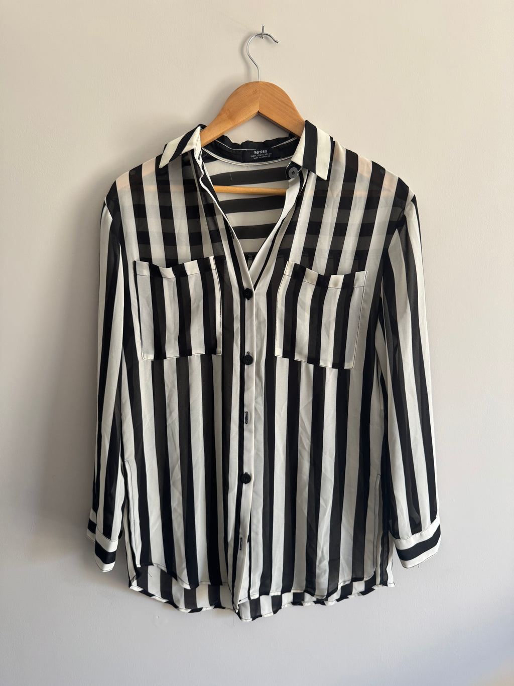 BERSHKA STRIPED SHIRT - XS