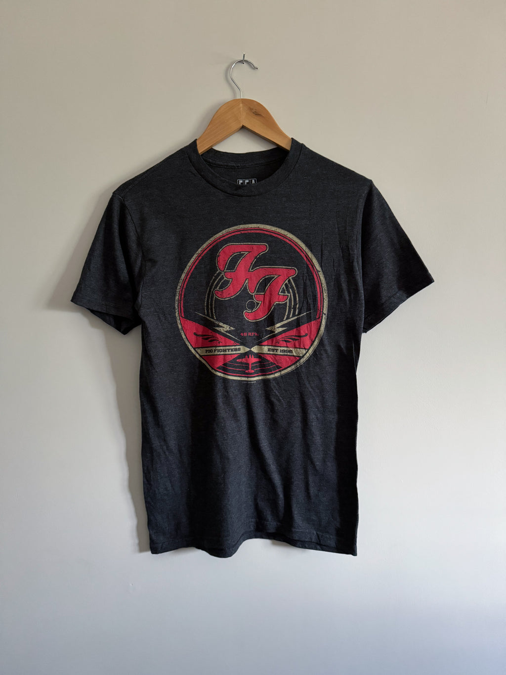 FOO FIGHTERS SHIRT - S