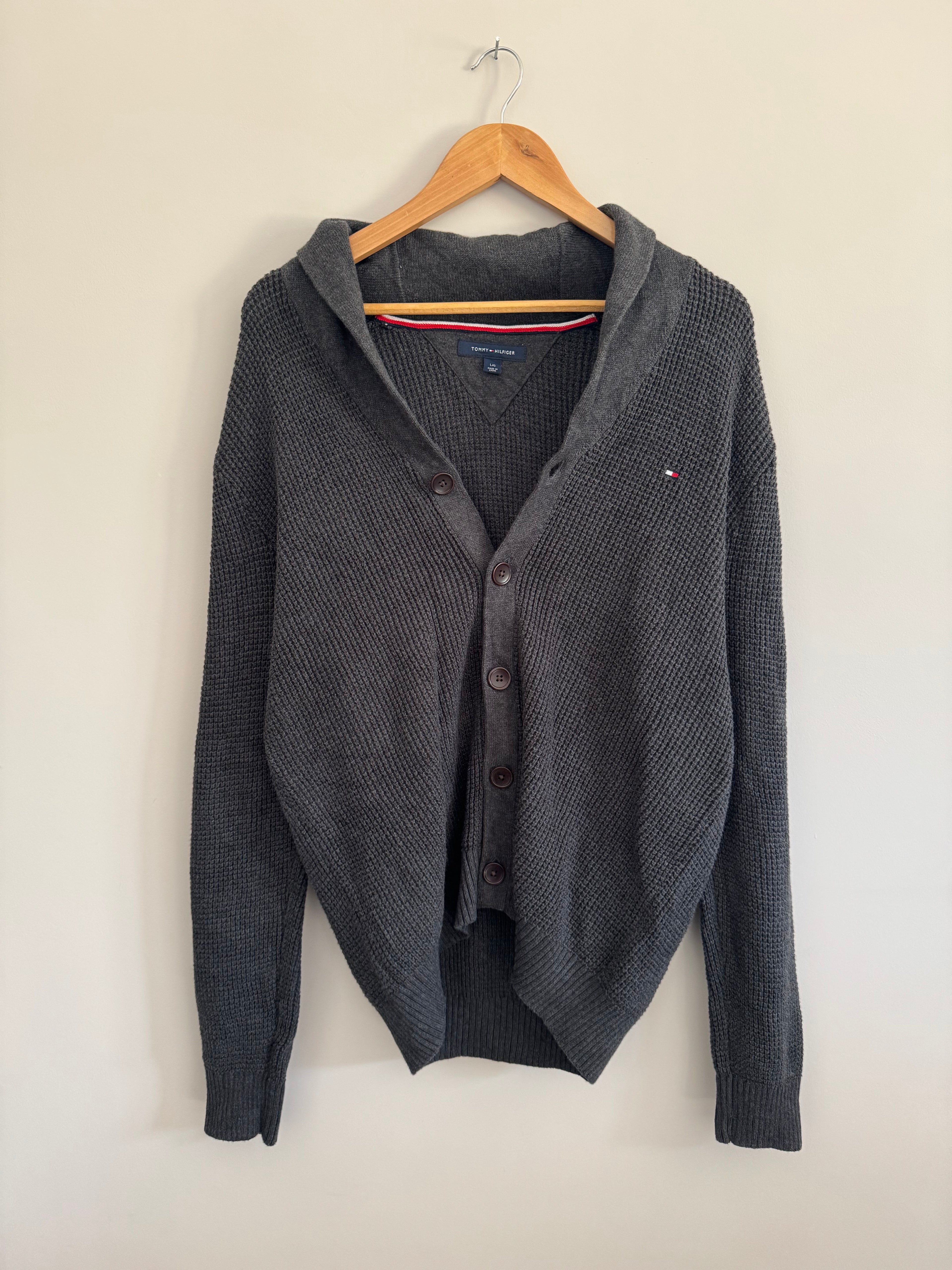 TOMMY HILFIGER SHAWL COLLAR KNIT CARDIGAN - L