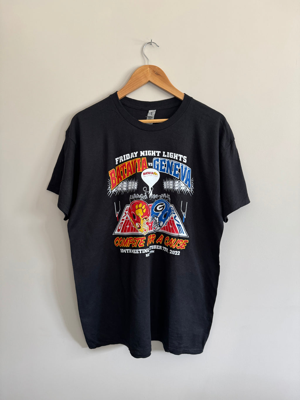 BATAVIA VS GENEVA SHIRT - L