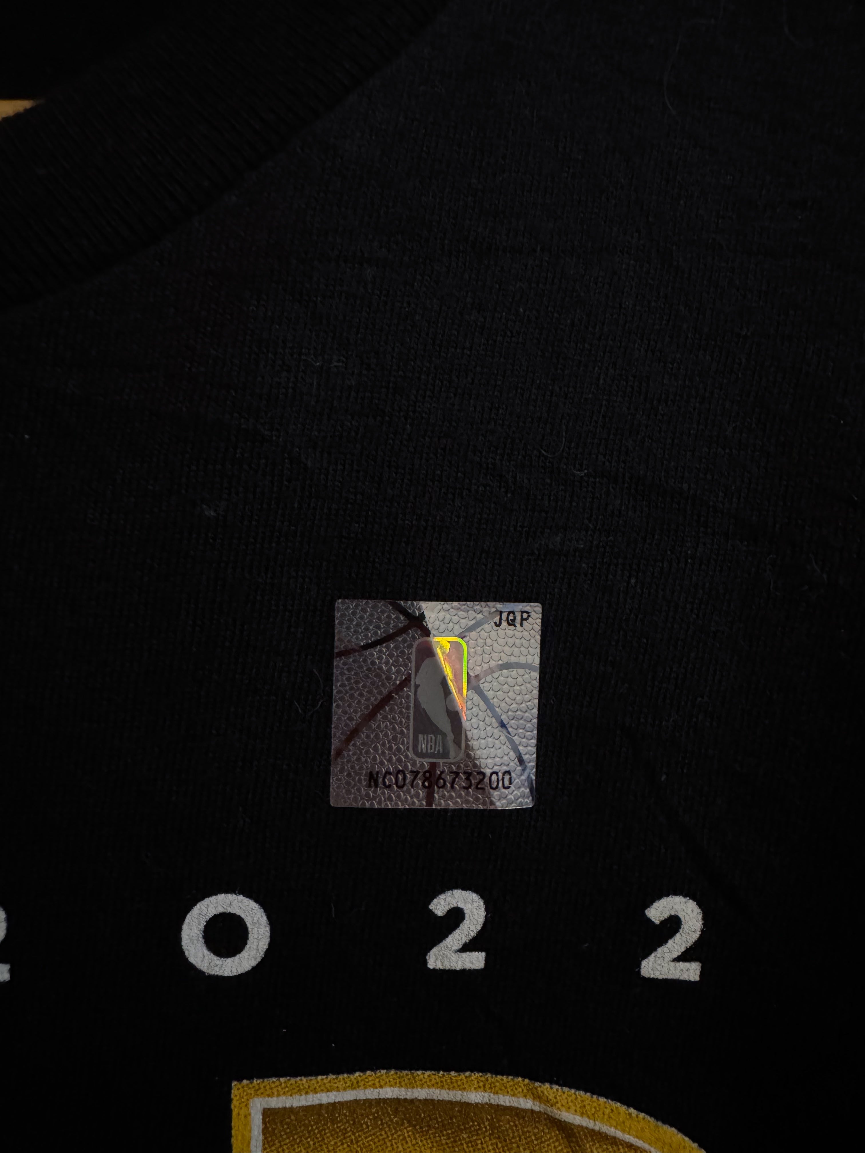 GOLD BLOODED CHAMPIONS SHIRT - L