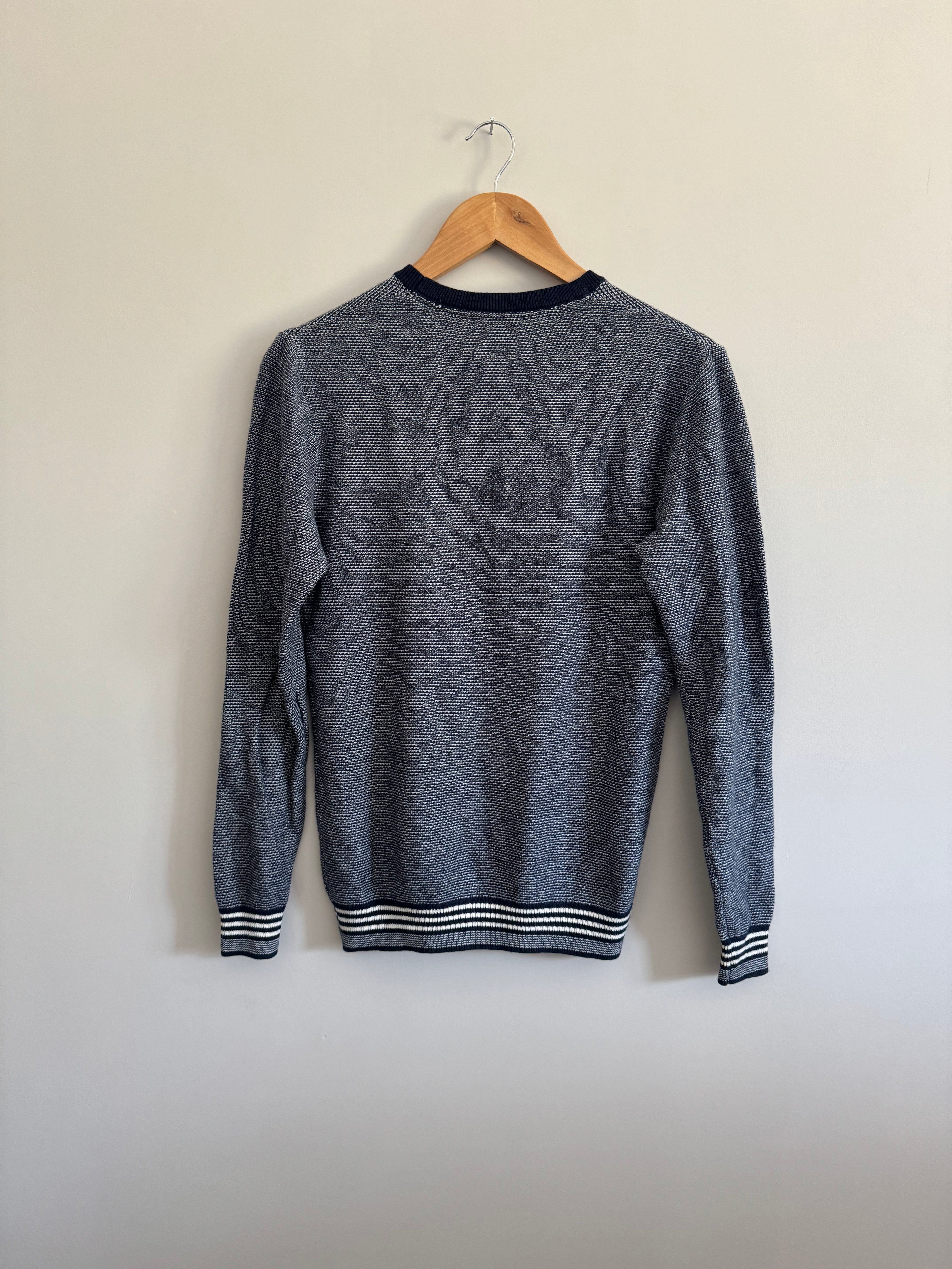 GUESS LOS ANGELES WOMEN’S KNIT SWEATER - S