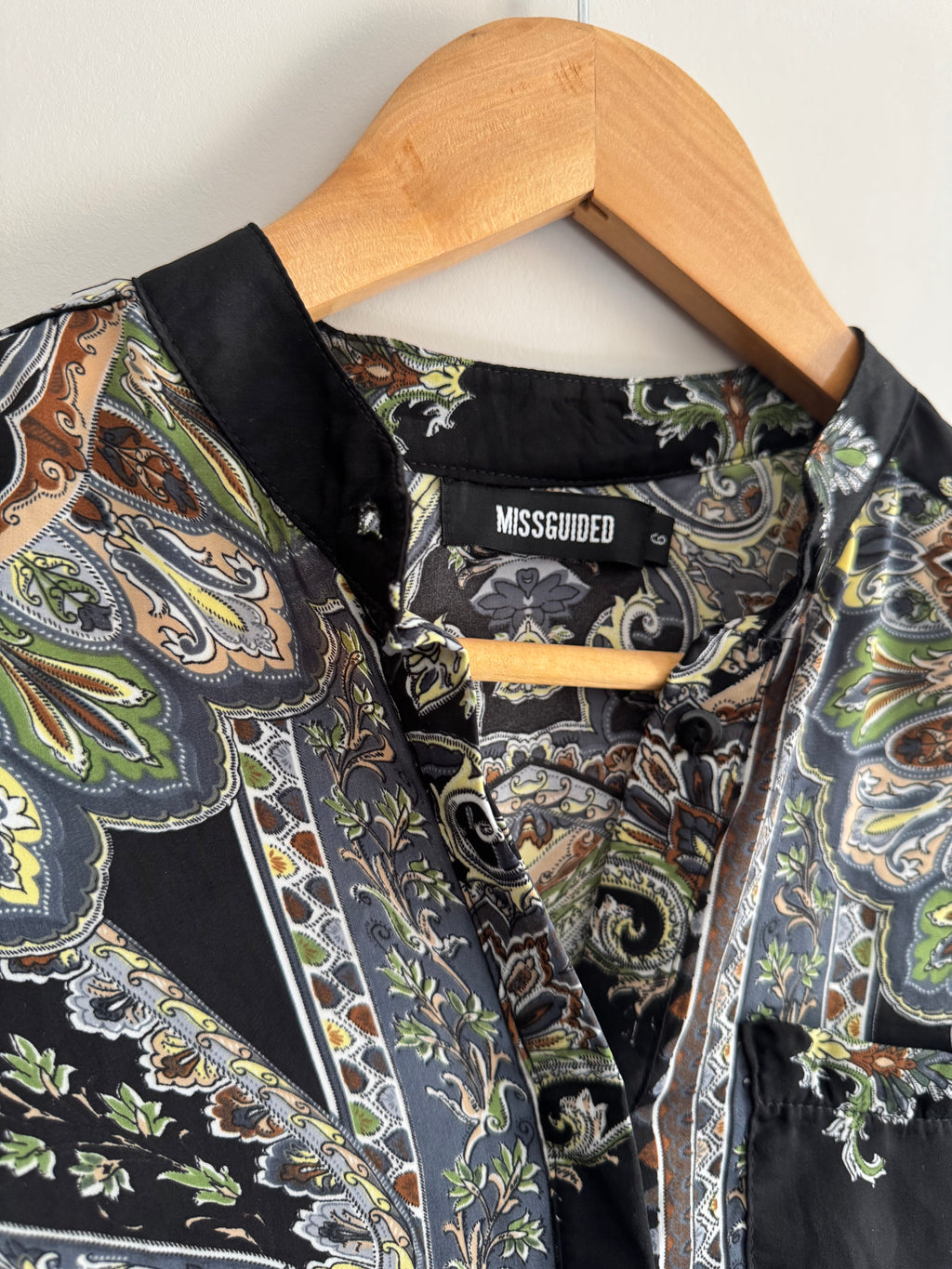 MISSGUIDED SHIRT - XS